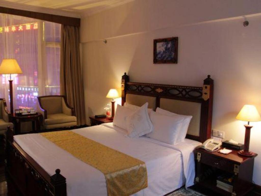 Golden Lustre Hotel Шэньчжэнь Экстерьер фото