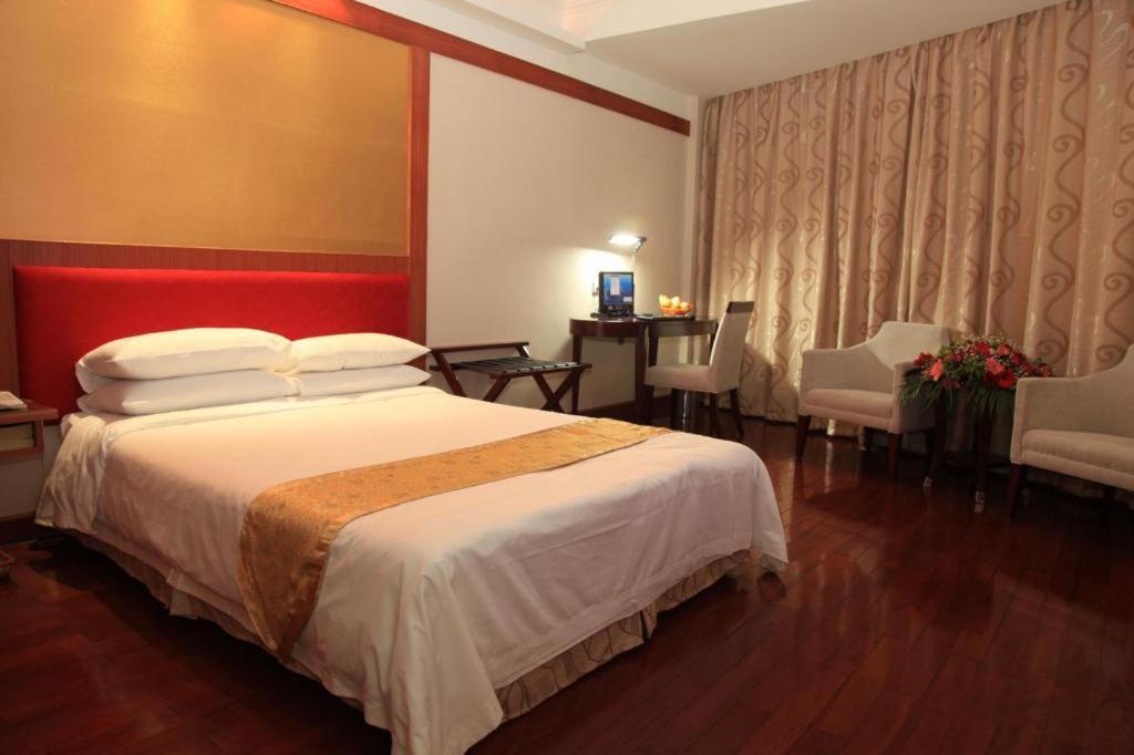 Golden Lustre Hotel Шэньчжэнь Экстерьер фото